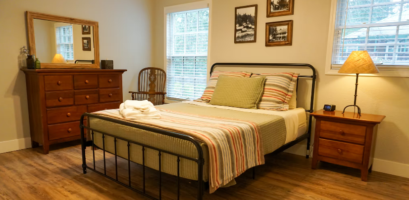 Woodleaf-Private Room